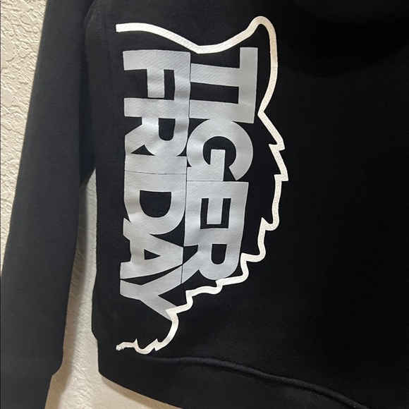 Tiger Friday Black hoodie full zip size Child Medium - Picture 4 of 6